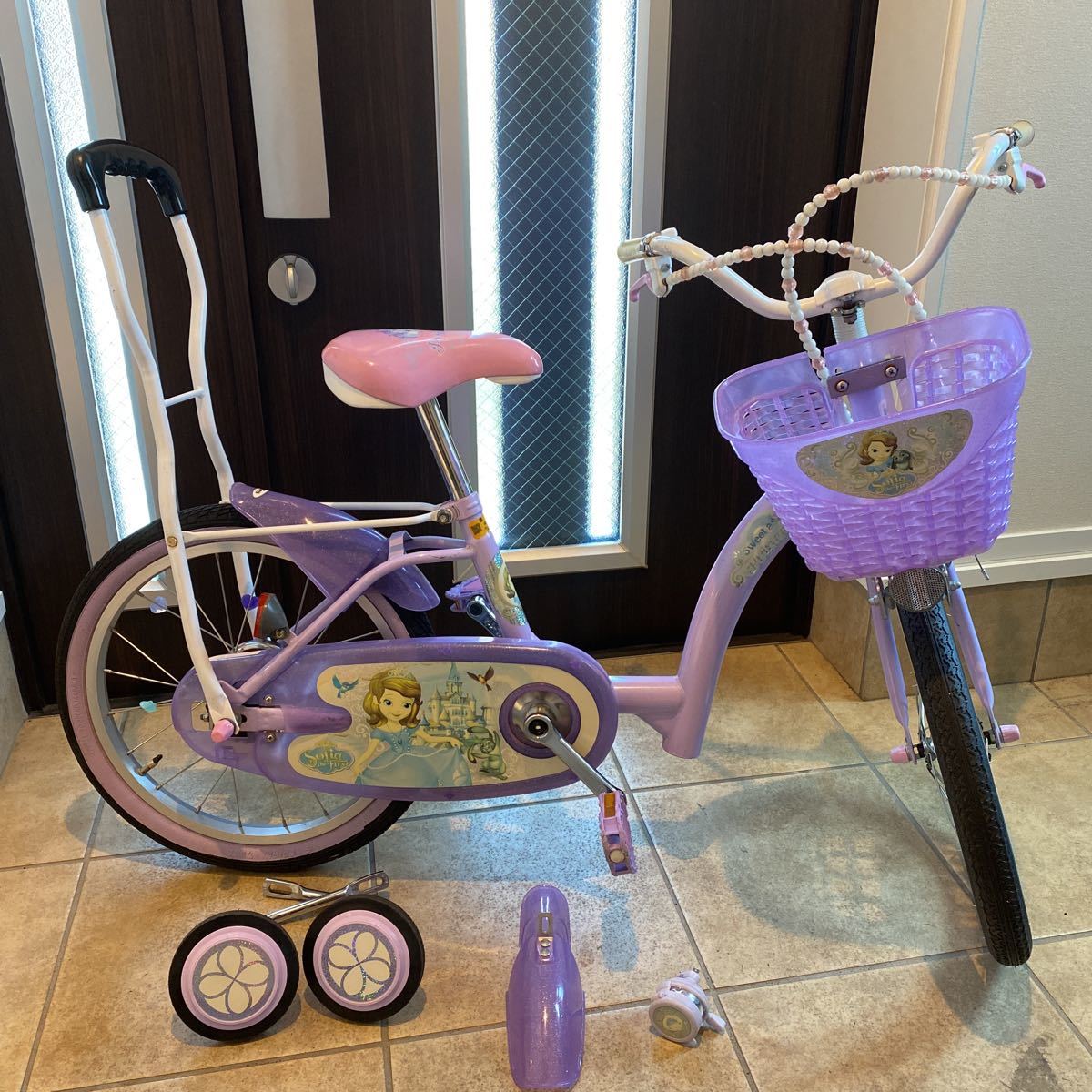 ソフィア幼児用自転車 三輪車スタンド付き補助輪付き18センチ中古品