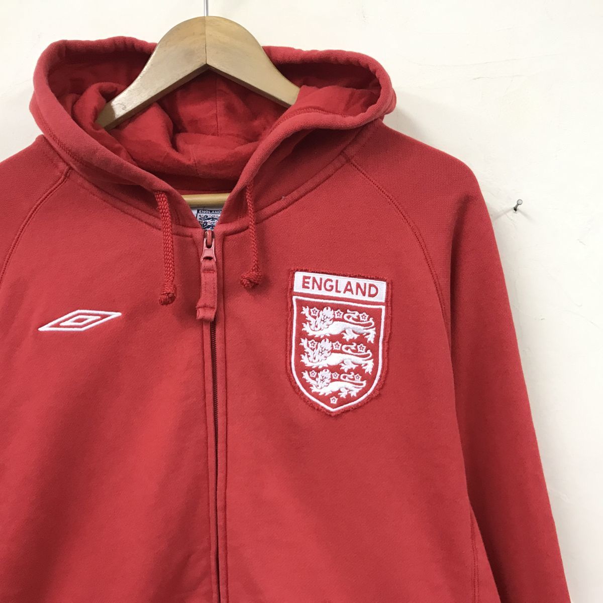 Umbro 赤 フルジップジャケット ENGLAND 【公式通販】