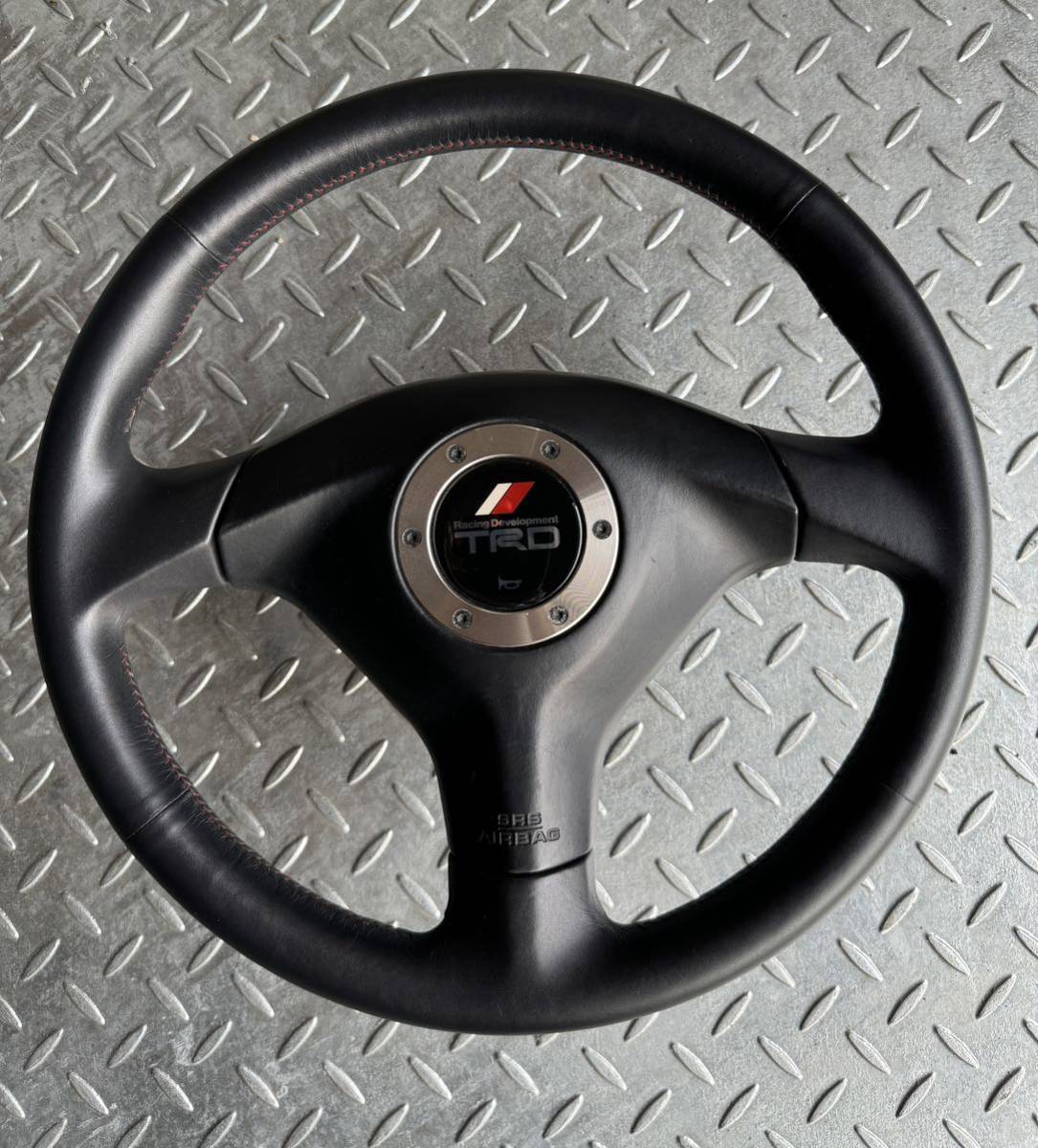 【希少】TRD　スポーツステアリングホイール　中古　純正オプションOP トヨタ JZA80 mk4 スープラ　TOYOTA MARK2 マークII チェイサー