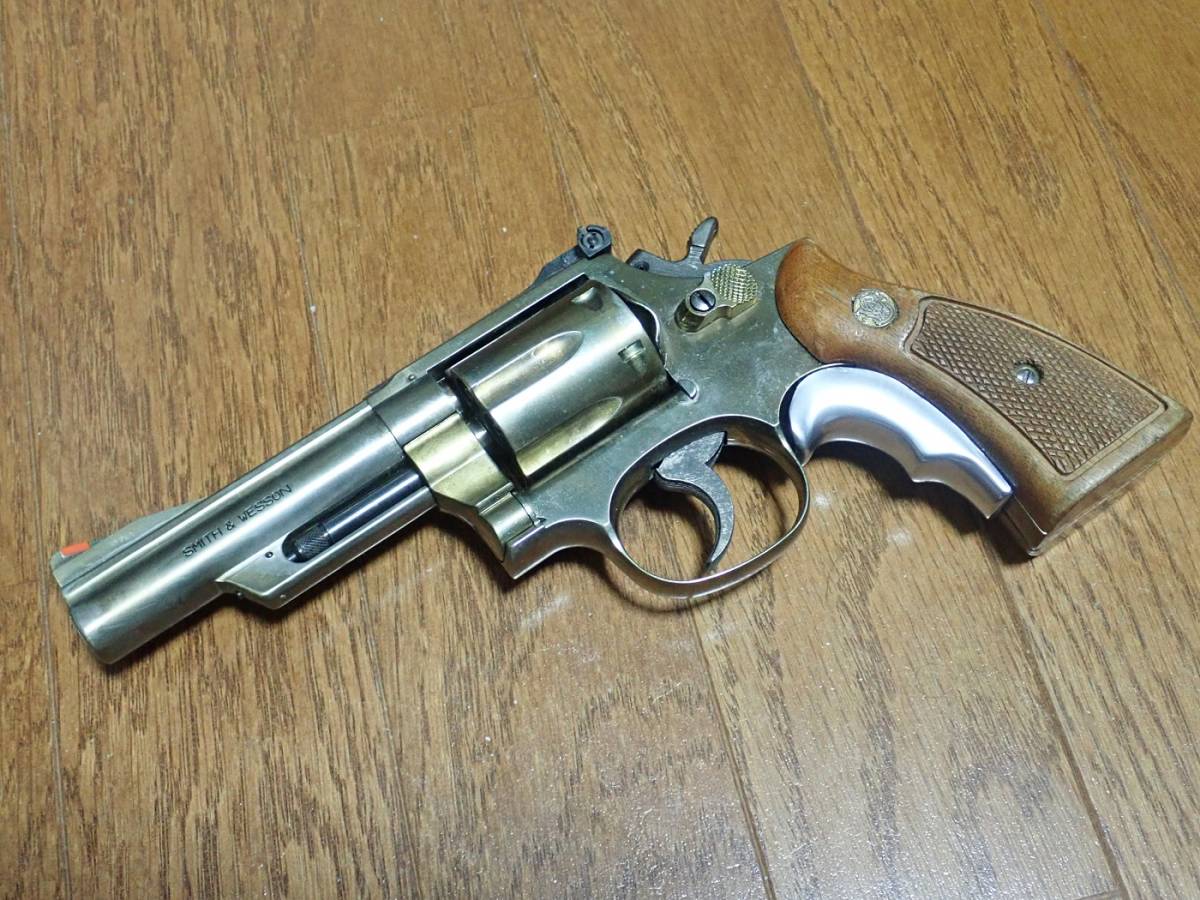 KOKUSAI 金属製モデルガン S&W M19 4インチ 木製グリップ付き M19