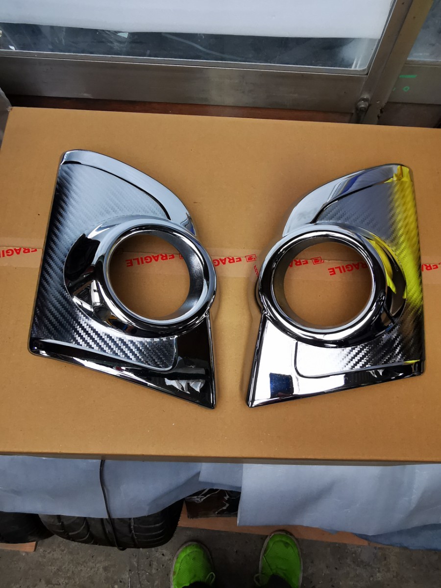 タントカスタム　la600s メッキ フォグランプカバー