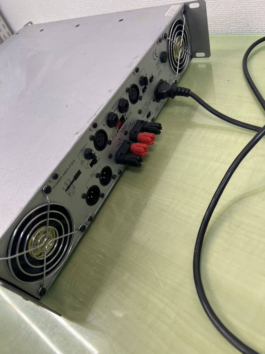 □CLASSIC PRO V3000 クラシックプロ パワーアンプ 通電確認済み