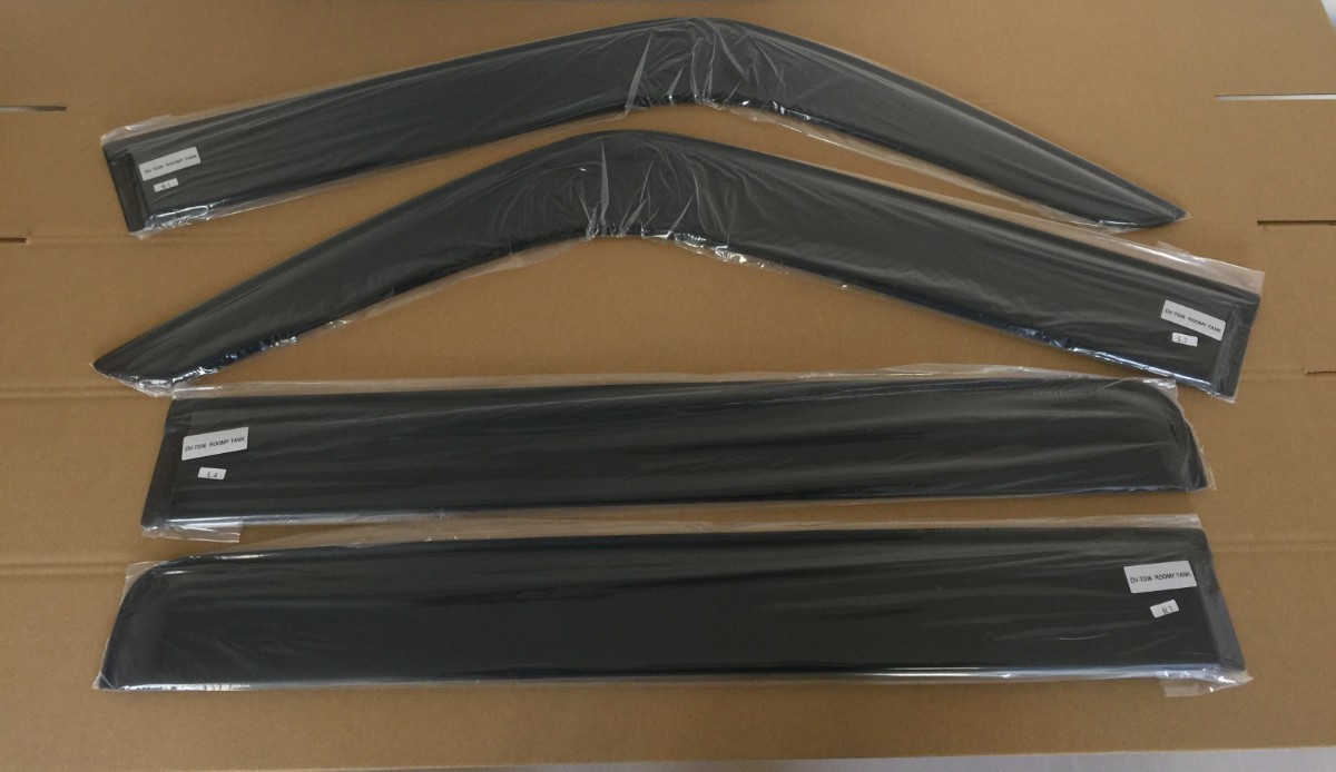 タンク ルーミー ドアバイザー サイドバイザー_1