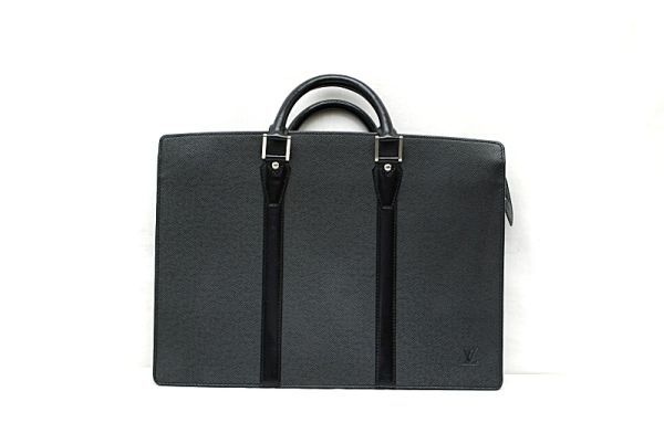 ☆極美品☆ ルイヴィトン LouisVuitton タイガ ポルトドキュマン