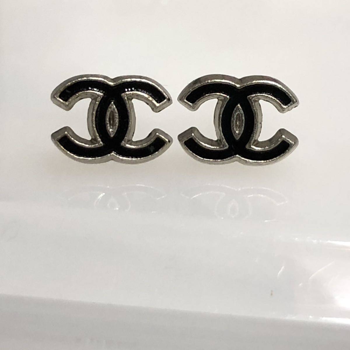 シャネル ピアス 04P ココマーク (管KL13 M17 ) - CHANEL シャネル 
