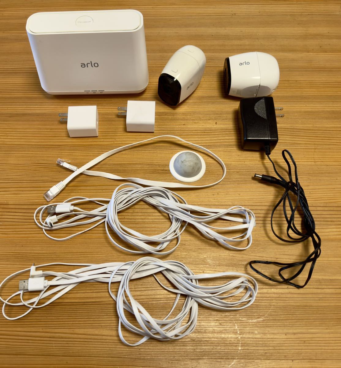 Arlo Pro 2 カメラ2台 + ベースステーション Arlo Pro 0 ベースステーション仕様 2｜テック カメラ2個セット arlo