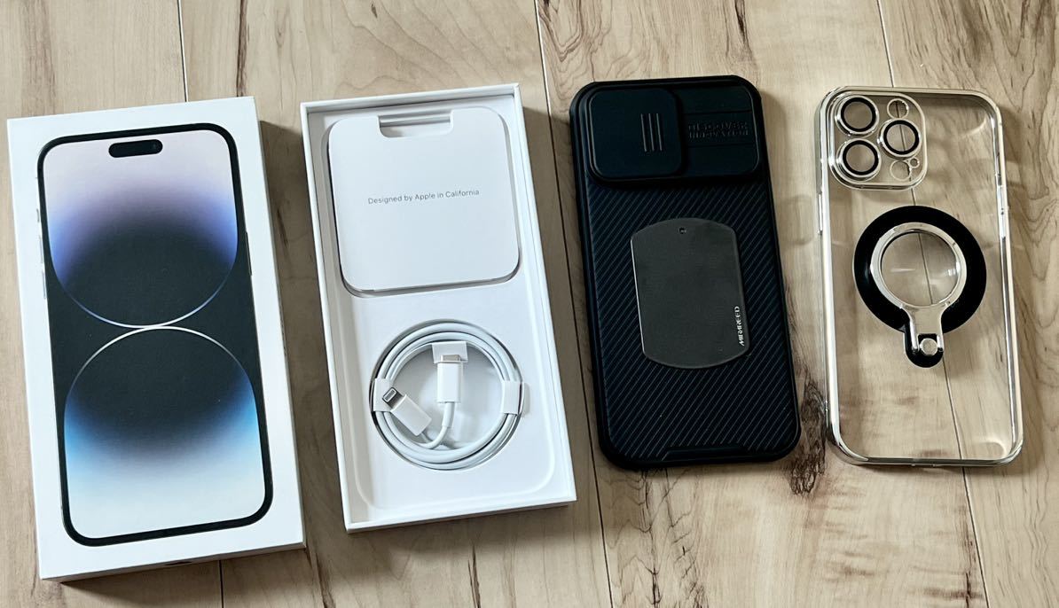 極美品Apple純正⁄MagSafe対応⁄iPhone 14 Plus⁄レザーケース