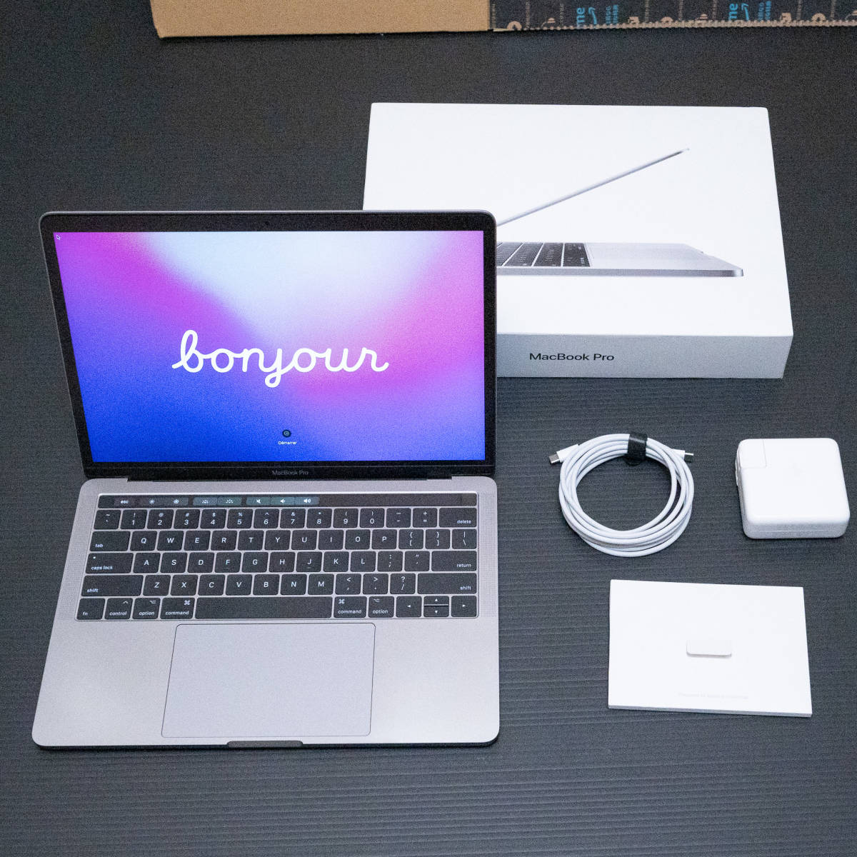箱ありMacBook Pro13 インチ 2016シルバー128GB美品 【公式通販】
