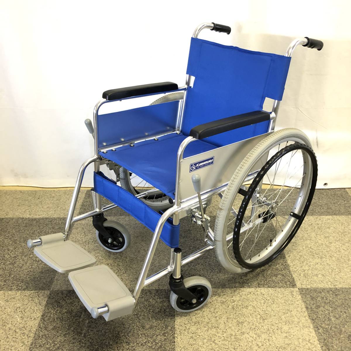 看護・介護用品 カワムラ 折り畳み式車椅子