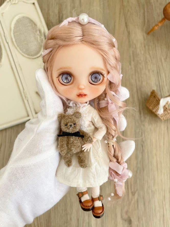 カスタムブライス 海外作家様 人形 かわいい 透明感 幼い ツインテール