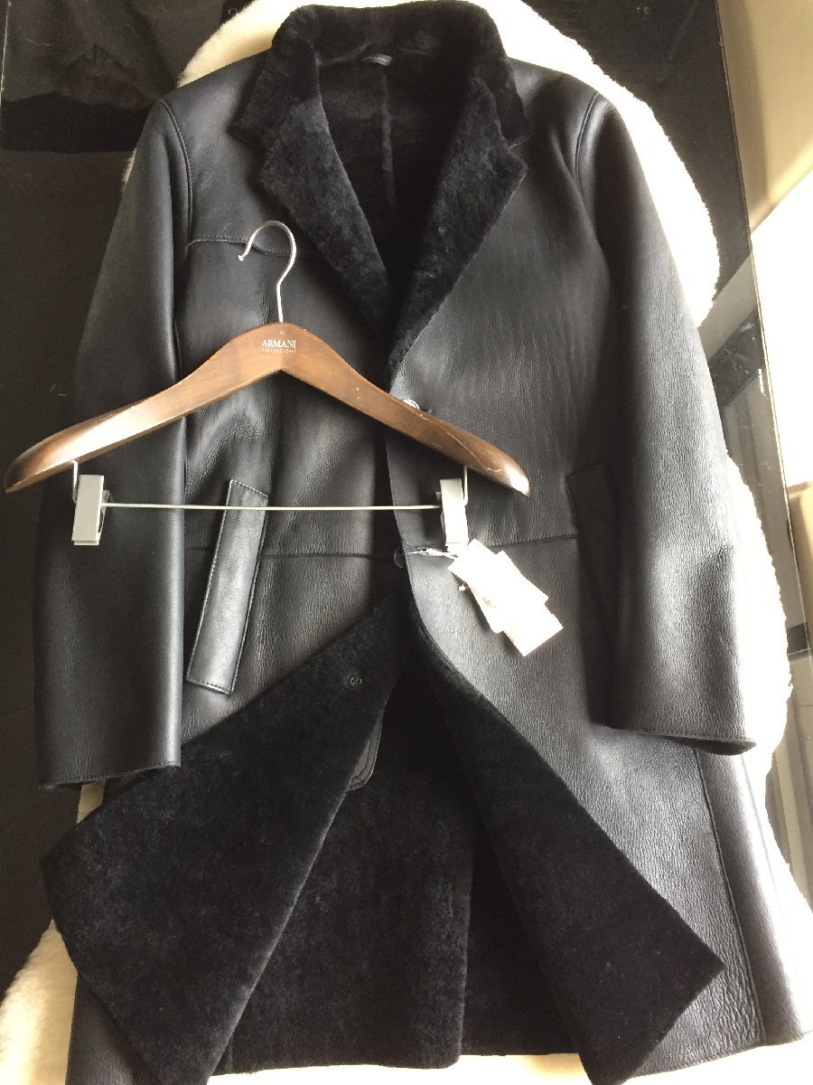 即決 新品タグ、木製ハンガー付 定価50万円以上 ARMANI アルマーニ 最 