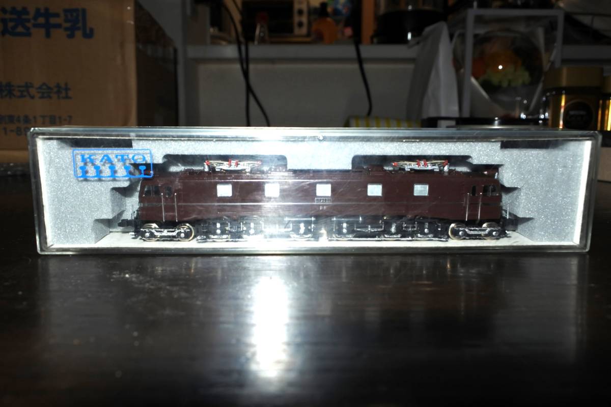 関水金属 KATO3006-9 EF58 61 お召し機 電気機関車 選択式ナンバープレート、日章旗付き 購入履歴詳細不明 未走行品 開封極美品 現状渡し