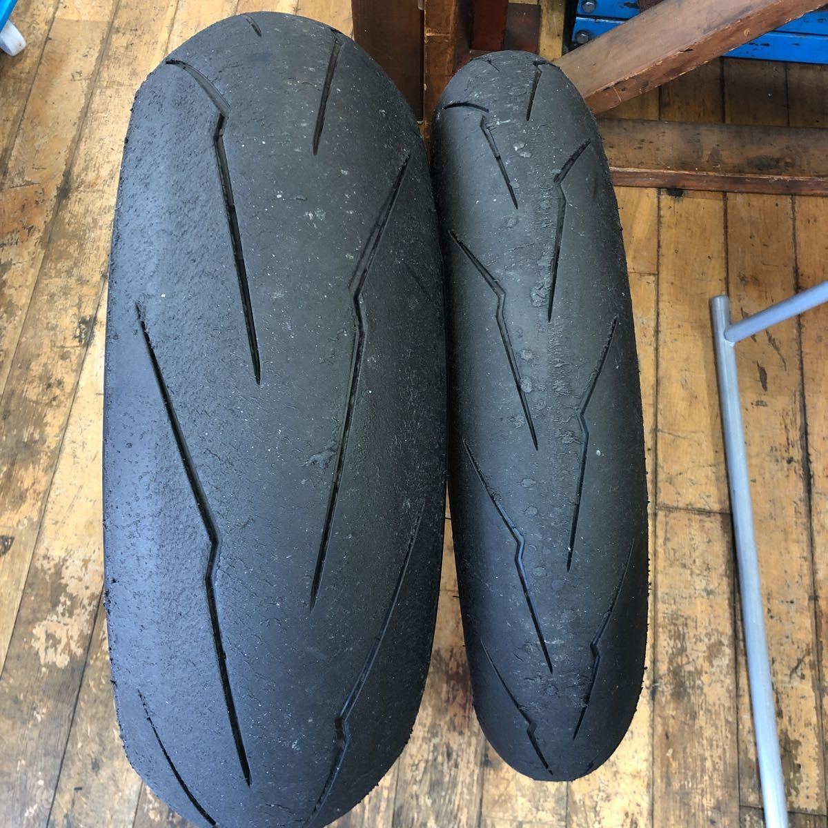 ピレリ ディアブロ スーパーコルサ V3 120/70-17 SC1 180/60-17 SC1