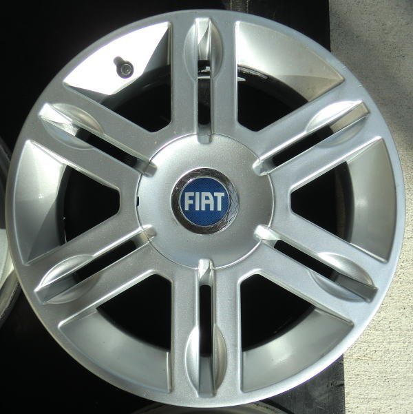 中古純正アルミホイール　ＦＩＡＴ　ＰＡＮＤＡ用（16912） １４Ｘ５.0Ｊ ９８Φ４穴 　４枚セット　 パンダ 2007年式 アレッシィ・16912 (フィアット) FIAT にて使用