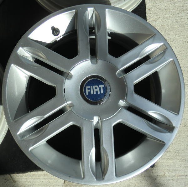 中古純正アルミホイール　ＦＩＡＴ　ＰＡＮＤＡ用（16912） １４Ｘ５.0Ｊ ９８Φ４穴 　４枚セット　 パンダ 2007年式 アレッシィ・16912 (フィアット) FIAT にて使用