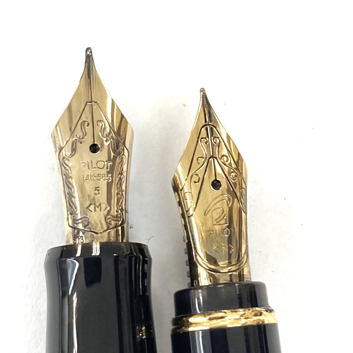 中古品 パイロット PILOT CUSTOM 14Kペン先☆PILOT LUCINA 万年筆 2本