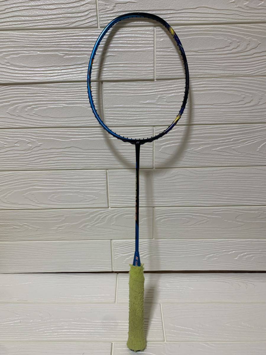美品】アストロクス77 バドミントンラケット バドミントンラケット