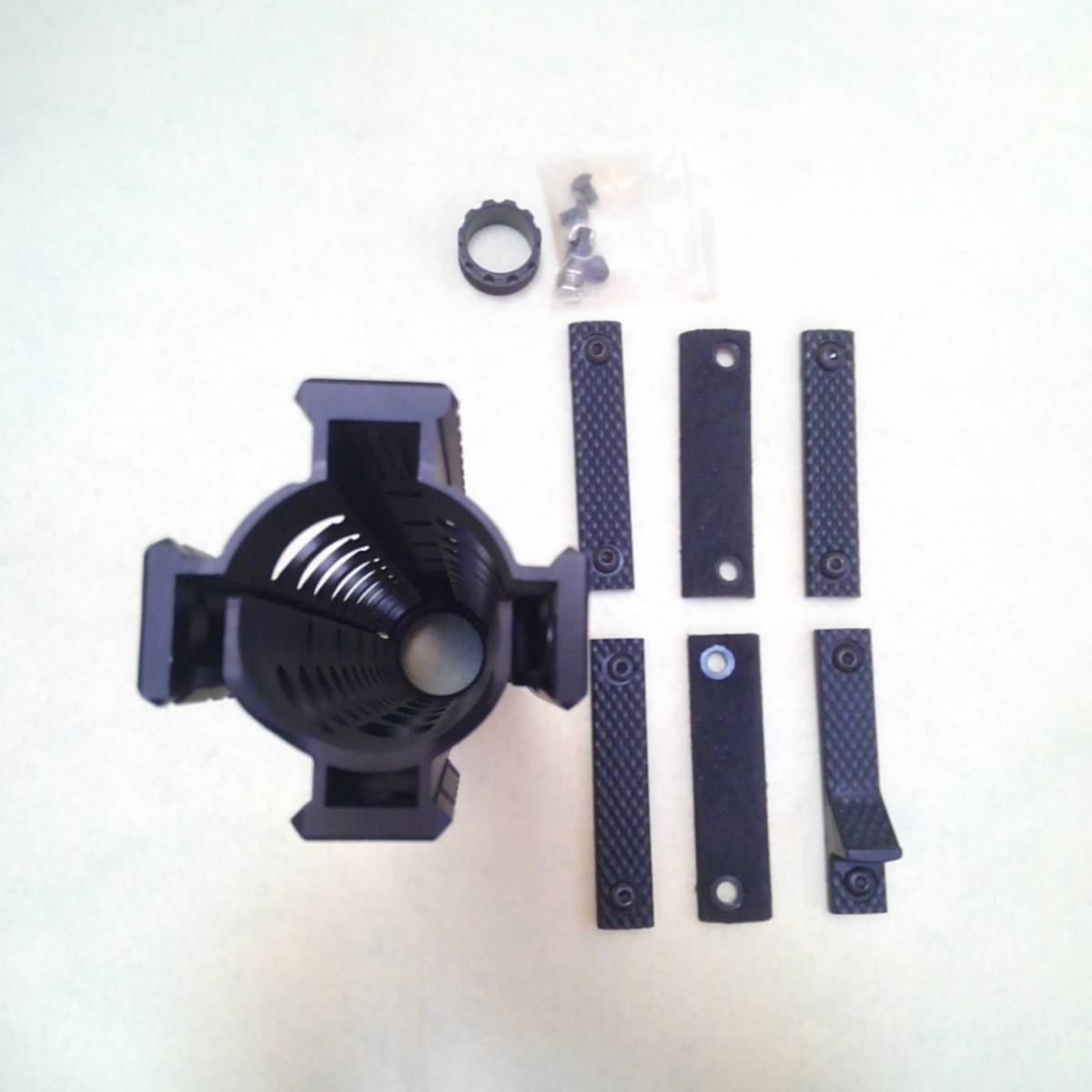 KAC URX3.1ハンドガード　レプリカ　10.75インチKNIGHTS ARMAMENT AIRSOFT ナイツ　アーマメント M4 M4A1 