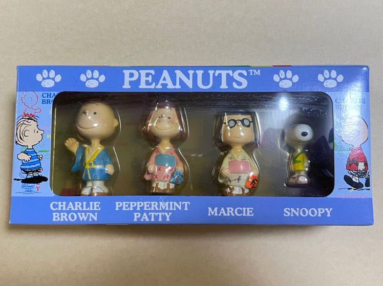 コレクション品 スヌーピー 和服 PEANUTS SUN HING TOYS CO.LTD 4体