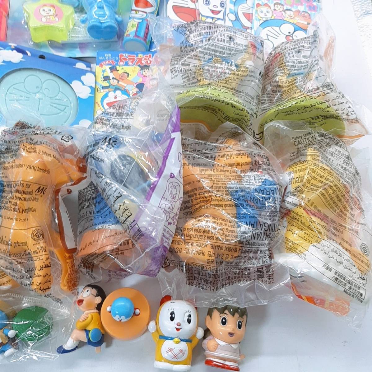 s5☆【1円スタート】 ドラえもん グッズ 雑貨 おもちゃ まとめ 大量