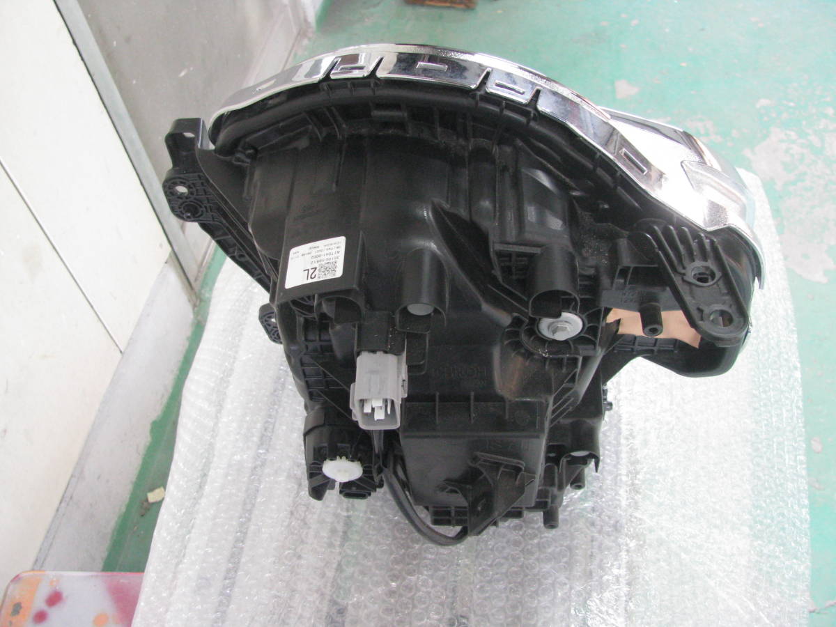 スズキ ハスラー MR52S/92 右ヘッドライト ユニット LED ハスラー