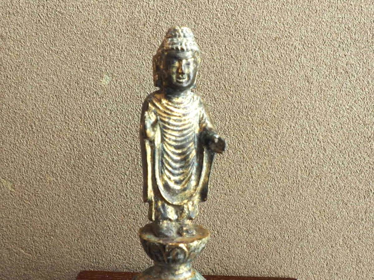 統一新羅金銅仏 8世紀？ 金銅如来立像 新羅仏 新羅金銅仏如来立像（