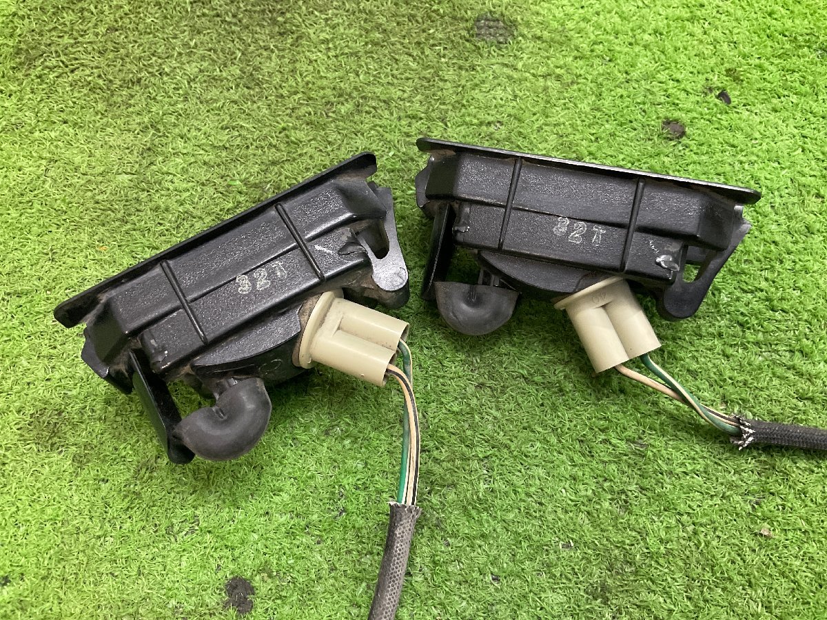 MR-S MRS ZZW30 後期 純正 リア ナンバープレートランプ 送料無料