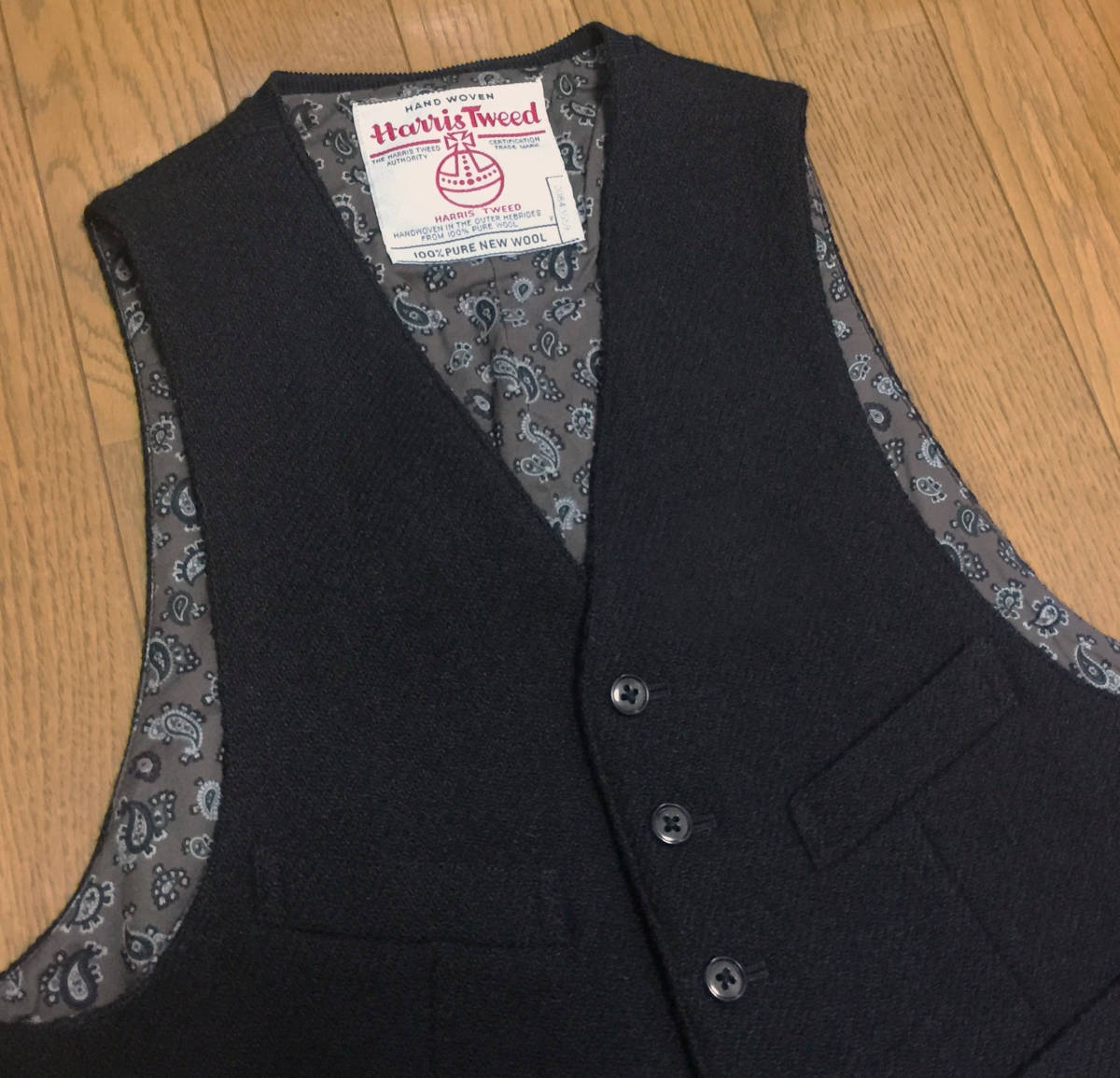 美品 BEAMS PLUS ビームスプラス x 英国 HARRIS TWEED ハリスツイード ツイードウール ペイズリー柄裏地 ジレ ベスト メンズ S 黒 ブラック