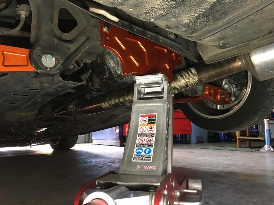 車のパーツ 株式会社スーパーナウエンジニアリング | スーパーナウ NOW SUPER FD3S