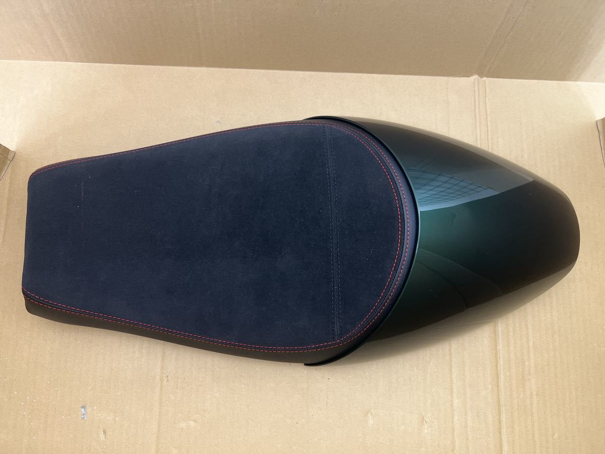 トライアンフ スラクストン1200R 純正シート シングルシート Thruxton