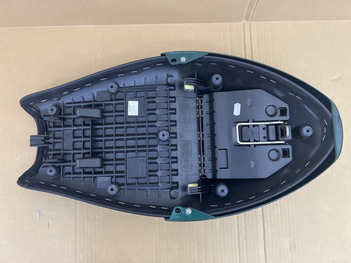 TRIUMPH スラクストン 1200⁄R 純正オプション シート 絶版希少 TRIUMPH