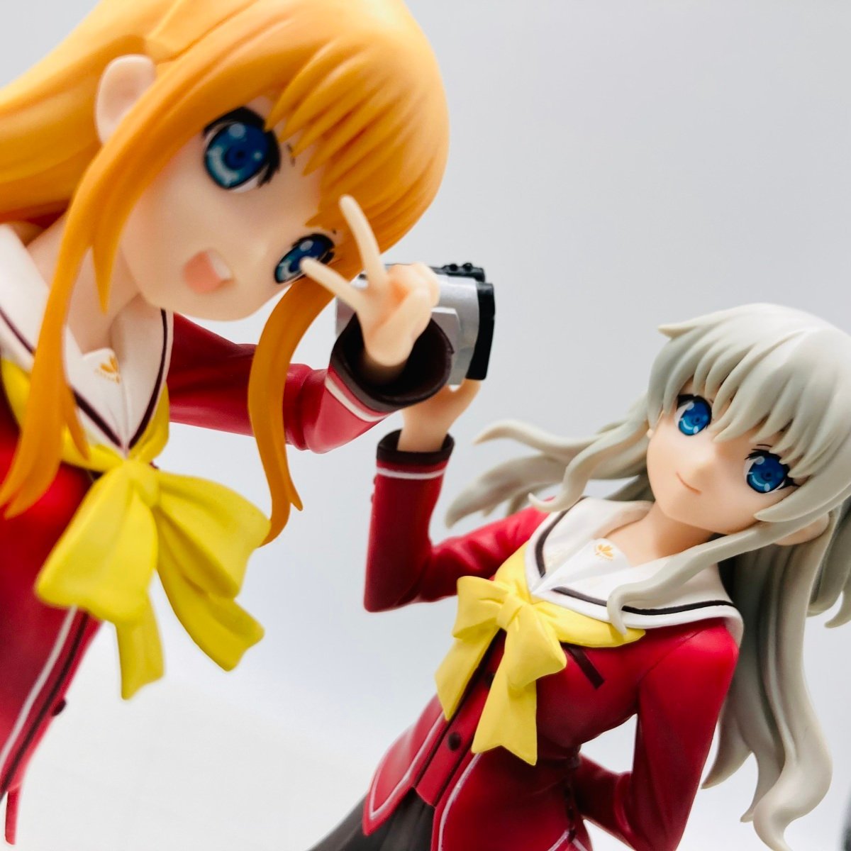中古品 Charlotte シャーロット 西森柚咲 友利奈緒 プレミアム