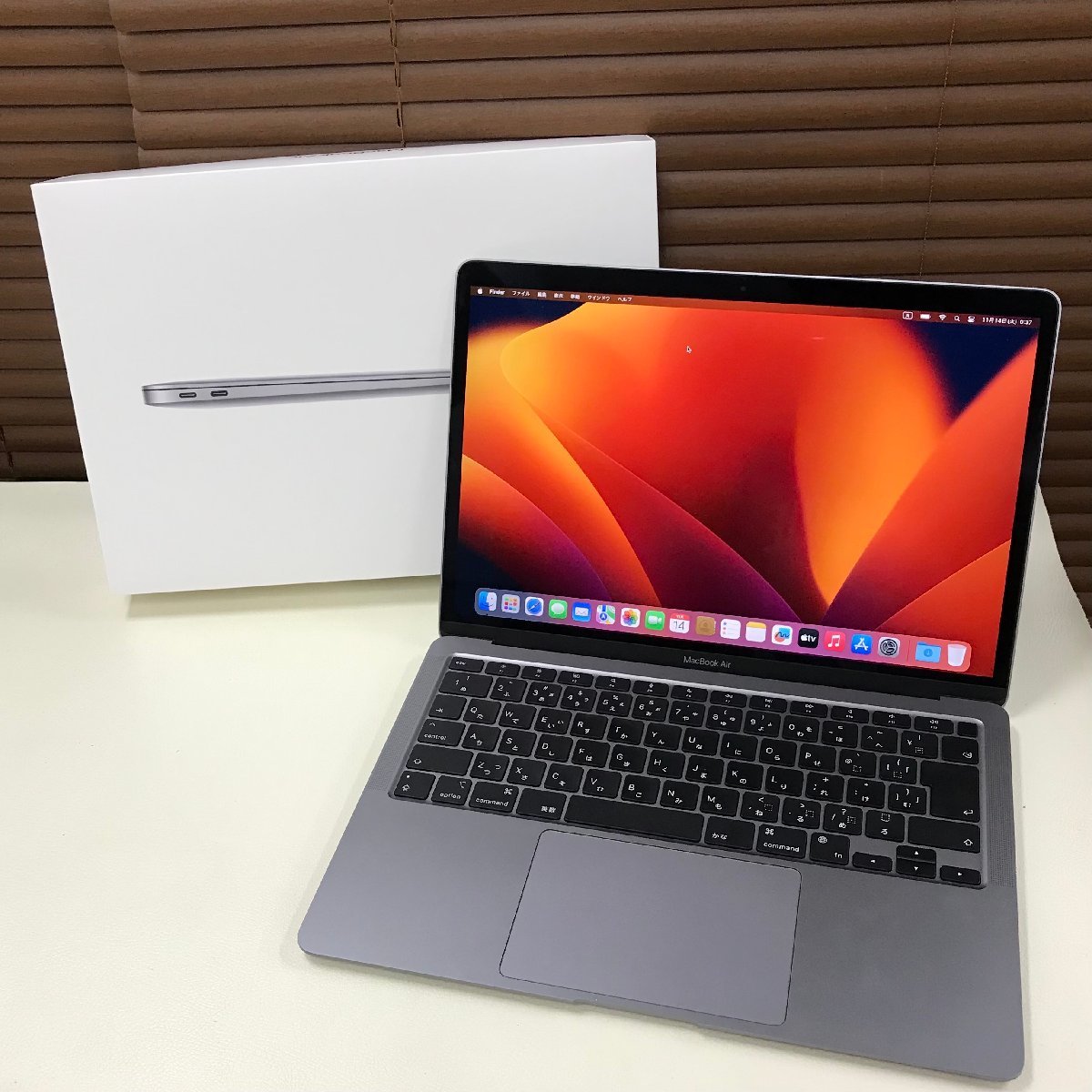 美品】MacBookAir M1 8GB SSD256GB 13インチ Amazon.co.jp: 【整備済み 