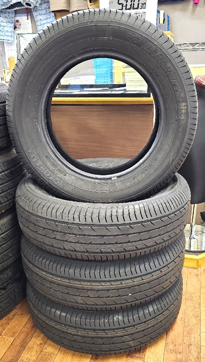 車 現行キャラバン外しYOKOHAMA 195/80R15 タイヤ 4本セット