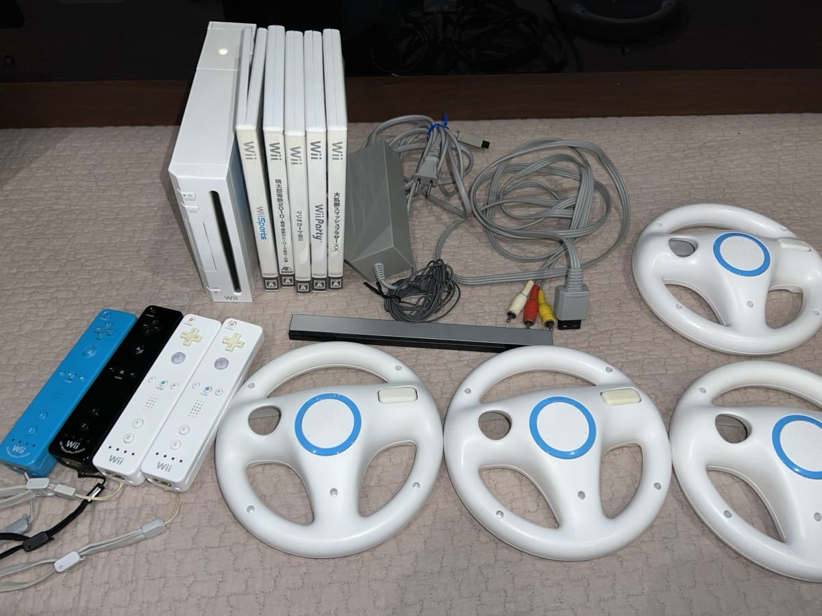 格安，低価 すぐ遊べます Wii 本体 コントローラー4つ マリオカート 白 ホワイト ハンドル ソフト付き マリオカート(Wii本体)｜売買されたオークション情報、yahooの商品情報をアーカイブ公開 - オークフ Wii本体