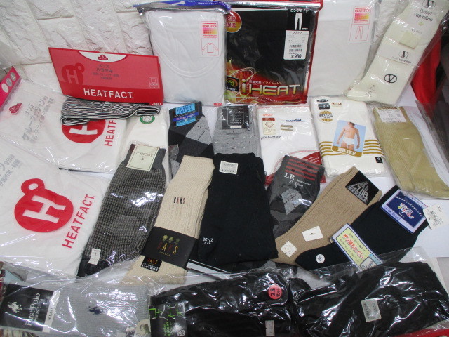 18-1/未使用のみ ユニクロUNIQLO ヒートテック 靴下 腹巻き 肌着 タイツ他 大量セット まとめ売り M-L