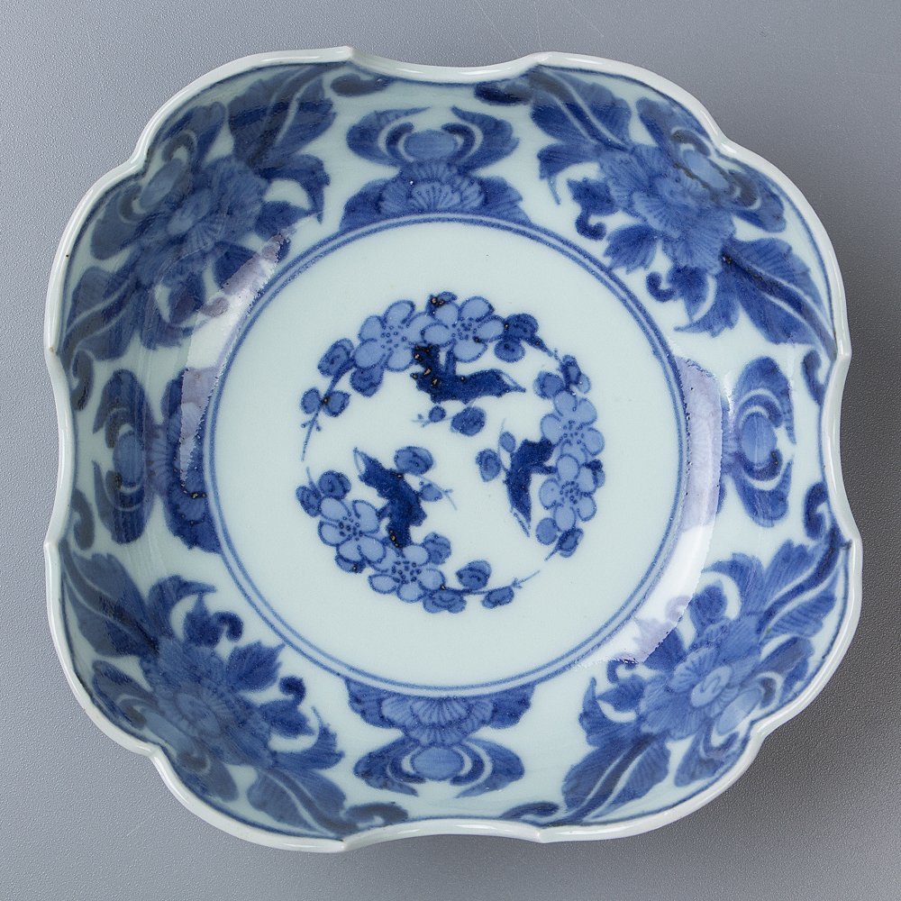 古伊万里　染付線描牡丹　皿　五客　江戸後期 美術品・アンティーク・コレクション 古伊万里 染付線描牡丹 皿 五客
