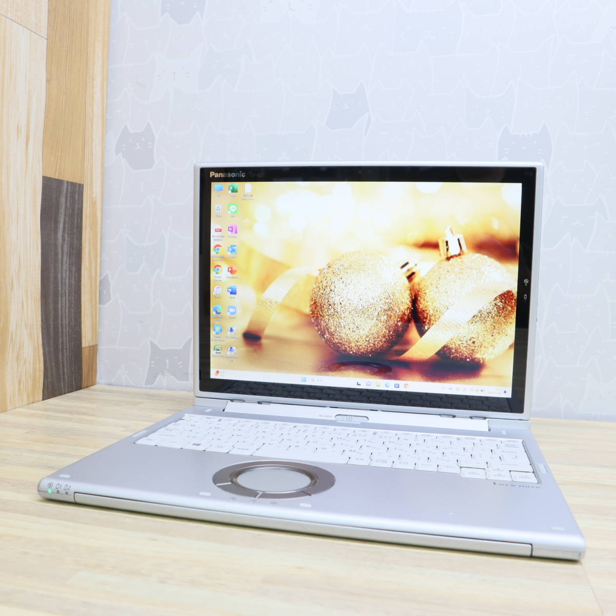 ☆完動品 i5 Core NVMeSSD256GB ☆美品 高性能7世代i5！SSD256GB
