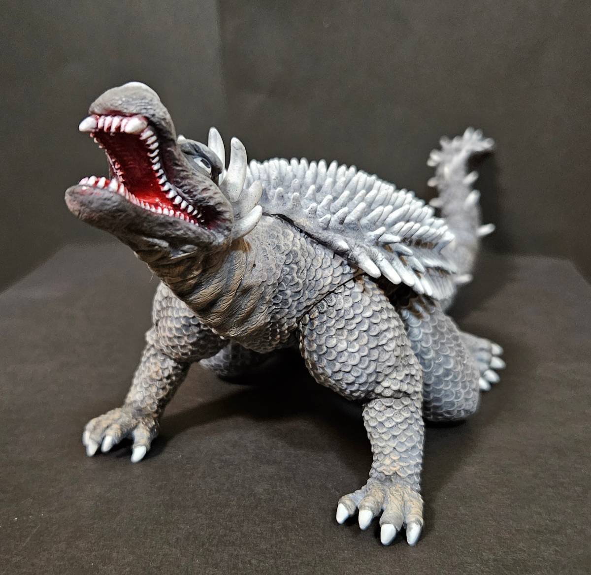 ゴジラ怪獣ソフビ 初代アンギラス リペイント完成品(ゴジラ、怪獣
