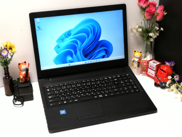 ほぼ未使用SSD256GB搭載　☆最新Windows11☆ig　即決/Office2021/HDMI搭載/即日発送☆03