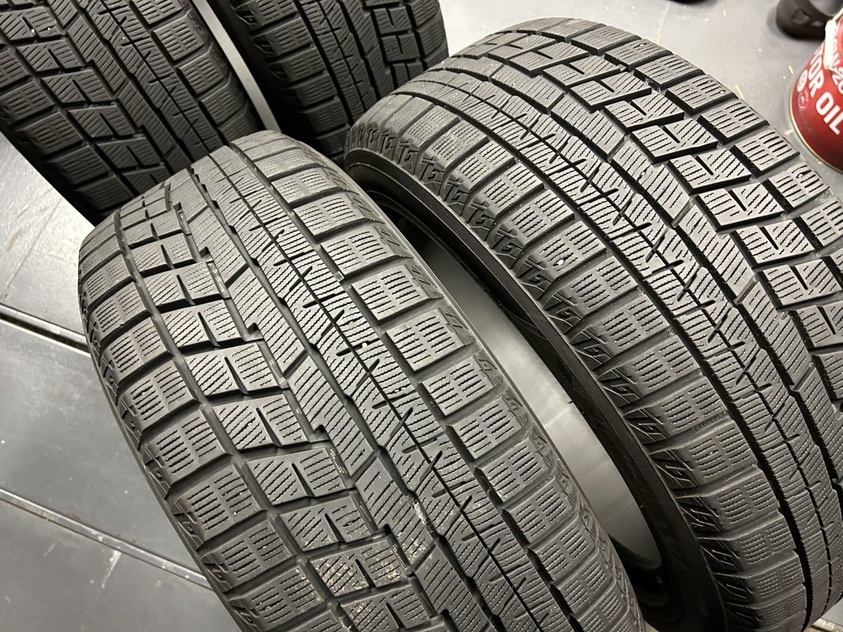 ヨコハマ 215/50r17 スタッドレスタイヤ 中古タイヤ 4本セット2017年製造