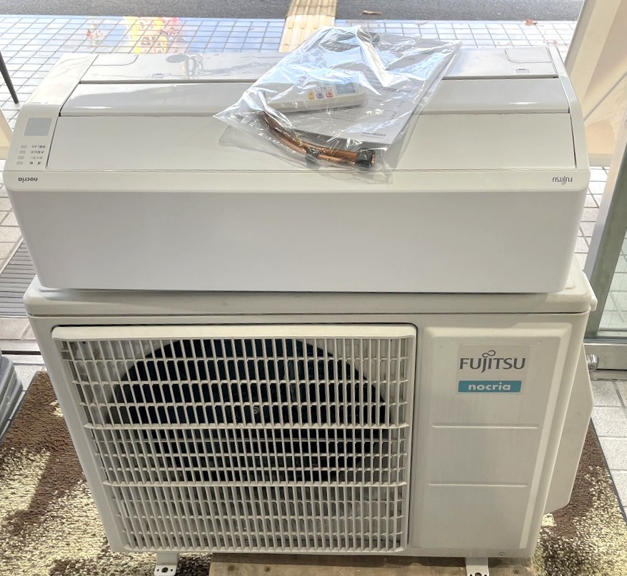 使用1年間！極美品 定価150，900円 21年製 富士通 ノクリア Cシリーズ 5.6kw 18畳用 電源200V ルームエアコン AS-C561L2W 室外機 AO-C561L2