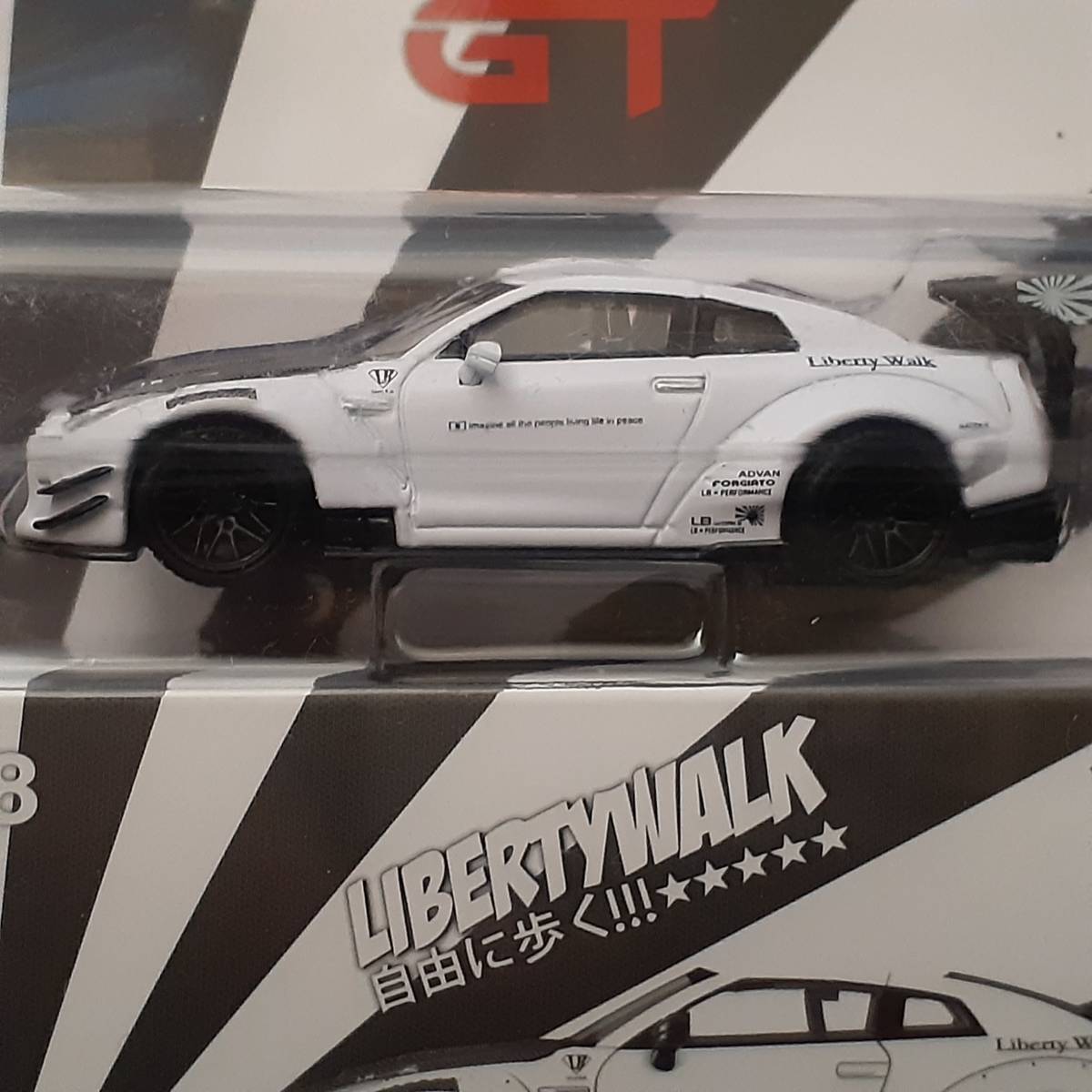MINI GT LB-WORKS NISSAN SKYLINE GT-R 35 白 トイザらス限定色