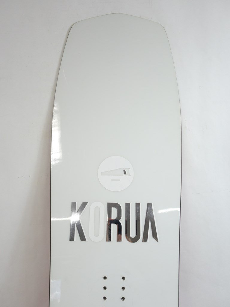 新品　未使用　KORUA ASYTONI 168cm スノーボード 中古 17/18 KORUA SHAPES ASYTONI Regular 168cm スノーボード コルア