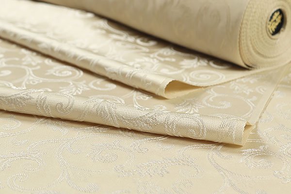 【和遊館】KKG798　仕立付！丹後ちりめん三重織地紋入りぼかし小紋着尺　着物かコート 丹後ちりめん 正絹 小紋 丹後ちりめんぼかし染め帯揚げ 菊花紋&frasl;撫子色 ふだんきものハイムラヤ