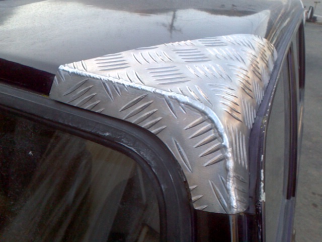 アルミ 縞板 ルーフ JA11V アルミコーナーガード 天井角 フロントJA22W ジムニー 新品