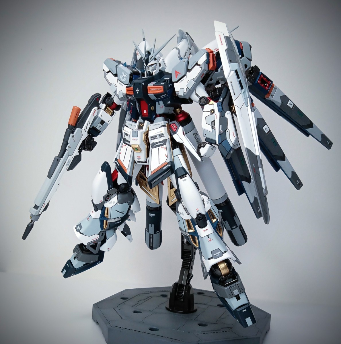 未組立】1/100 MG GN-0000GNHW/7SGD2 ダブルオーガンダム セブンソード
