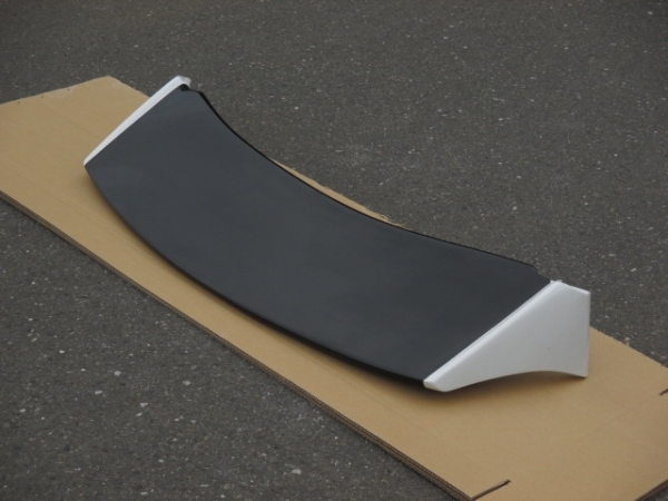 ヴィッツ G'S 　リアウイング