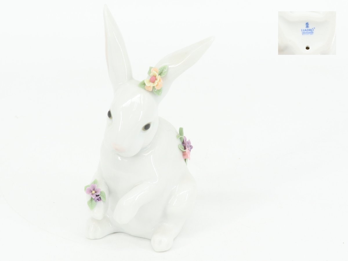 蔵】LLADRO リヤドロ ウサギ 花飾りの白兎 フィギュリン 西洋磁器