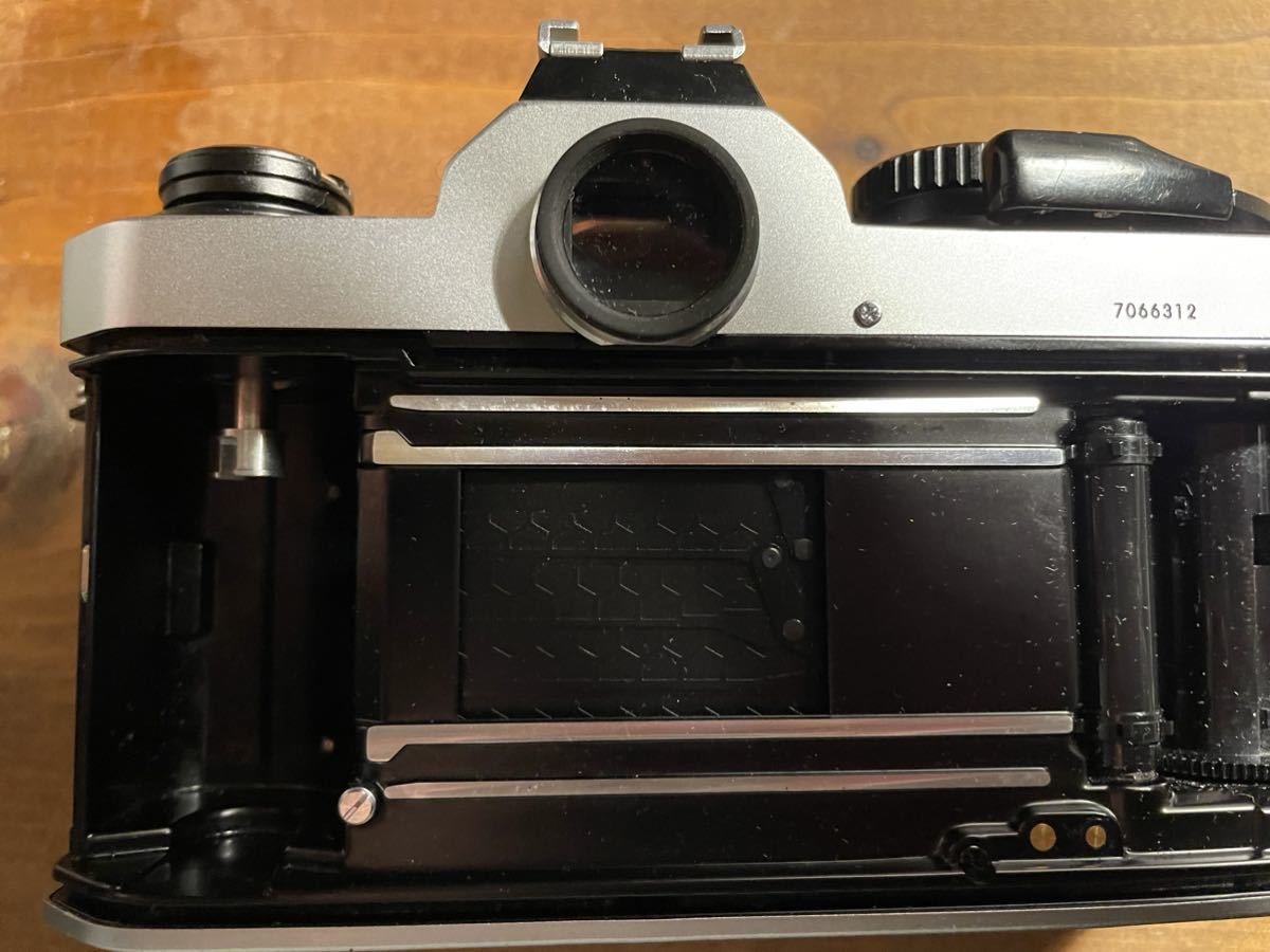 Nikon フィルムカメラ FM2 New ボディ ニコン ブラック 一眼レフカメラ 